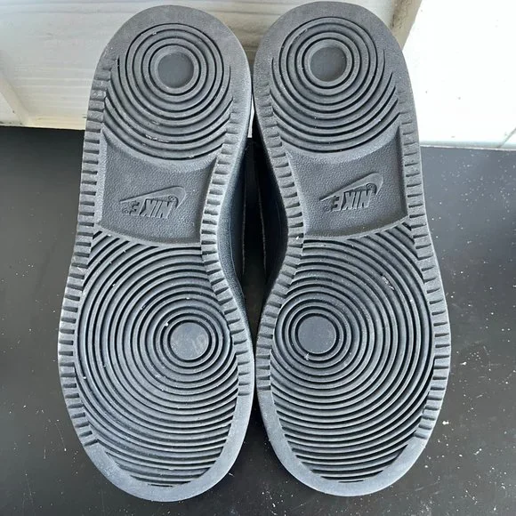 Nike Kids Court Borough Low 2 Grade School Black Shoes Sneakers Size 3.5 - Picture 10 of 12